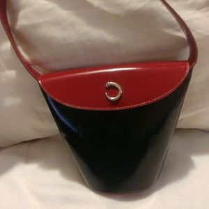 A hand bag